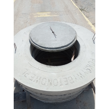 Pokrywa Betonowa 105cm otwór + właz GRATIS