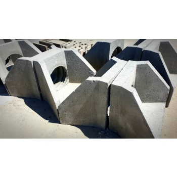 Ścianki oporowe ze skrzydełkami na wjazd