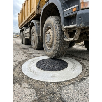 Pokrywa betonowa Żeliwna 140cm 12,5t