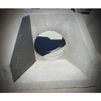 Ścianki oporowe ze skrzydełkami na wjazd